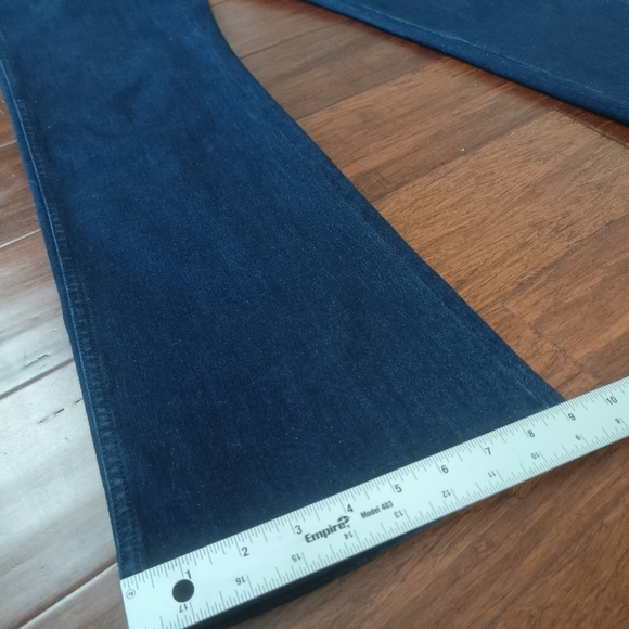 Soft Surroundings Boot Cut Pull-On Denim Jeggings Size S cotton/spandex - Picture 7 of 9